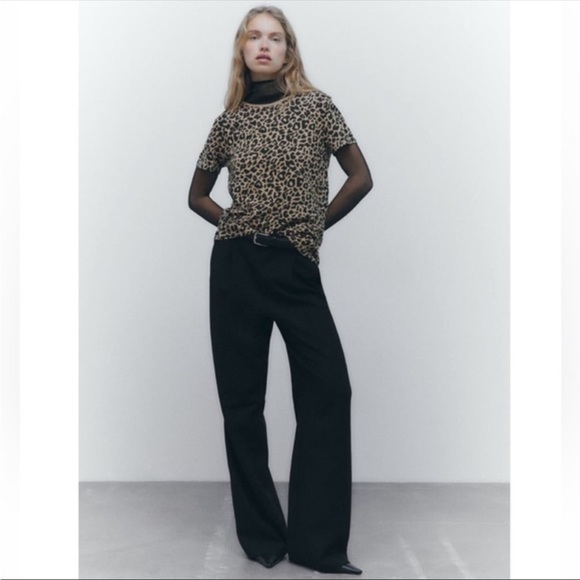 Zara Crew Neck Top - Picture 2 of 9